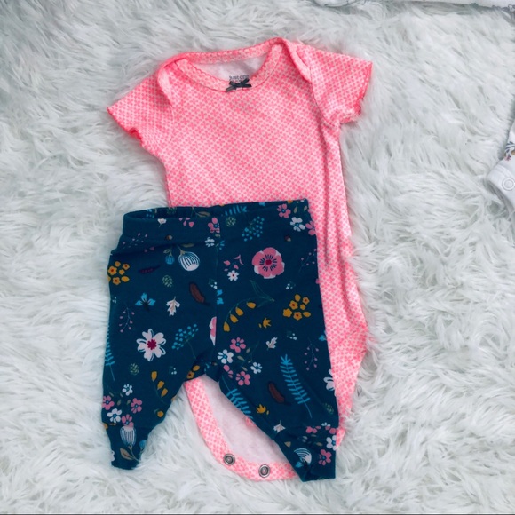 Preemie Newborn Girls T-shirt Onesie 0-3 month - Picture 11 of 17